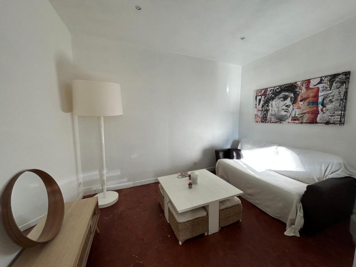 Nuitées Aixoises Apartamento Aix-en-Provence Exterior foto