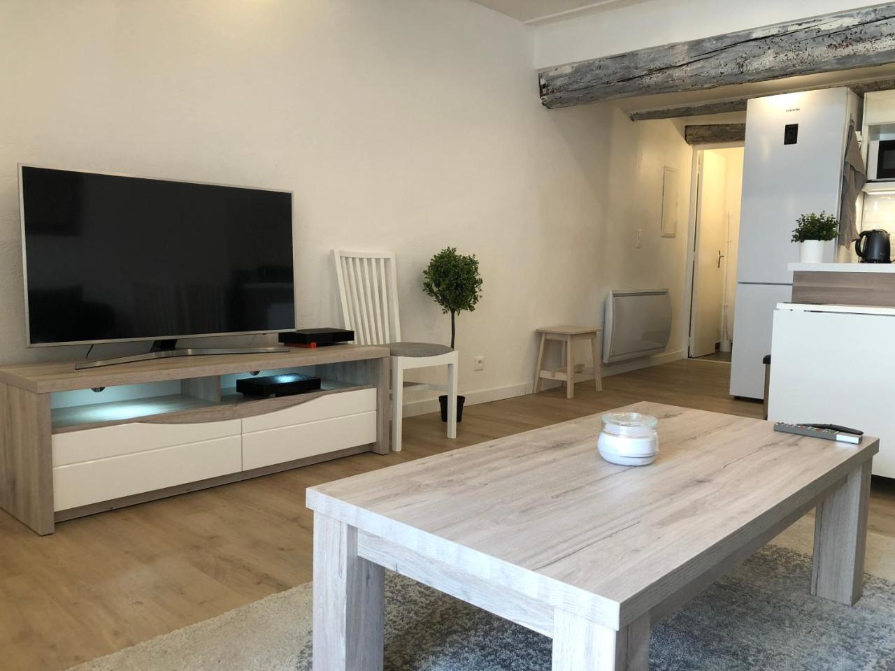 Nuitées Aixoises Apartamento Aix-en-Provence Exterior foto