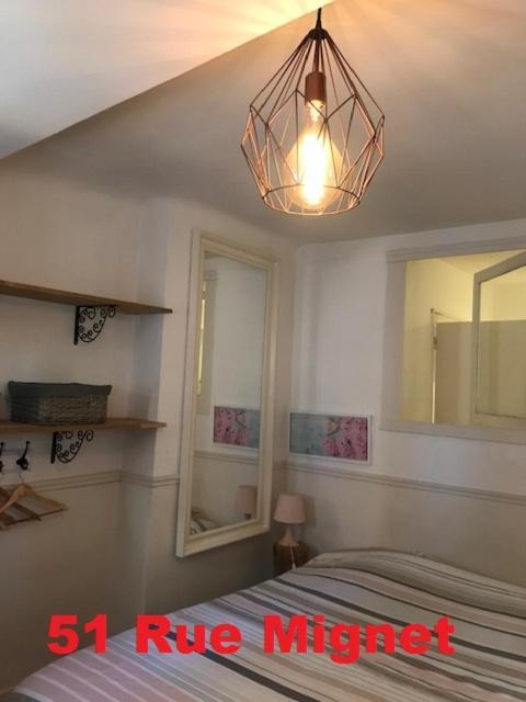 Nuitées Aixoises Apartamento Aix-en-Provence Exterior foto