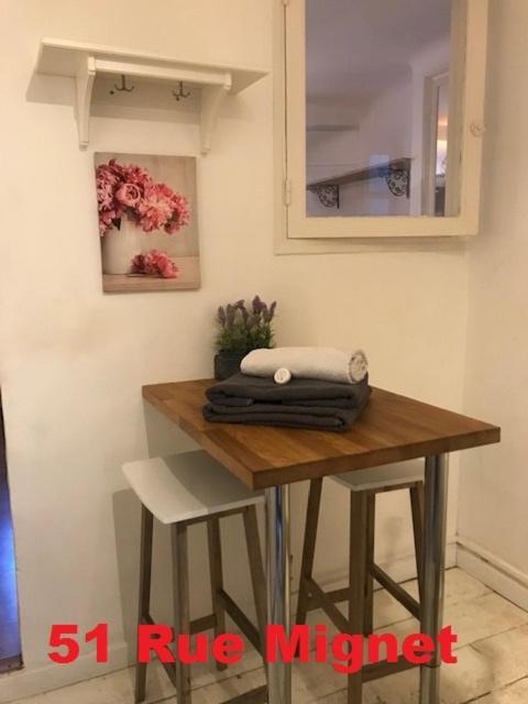 Nuitées Aixoises Apartamento Aix-en-Provence Exterior foto